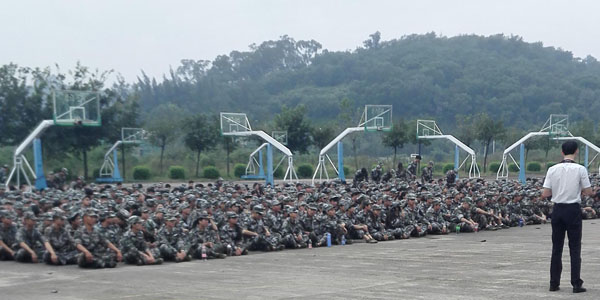 東海學院2015級新生軍訓于2015年10月8日上午開始，你們人生中的一段旅程也隨之開始！